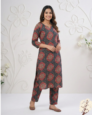 Elegant Black & Maroon Ethnic Printed Kurta Pant Set for Women ✨